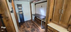 2018 Tiffin Wayfarer 24FW, $ 82,500