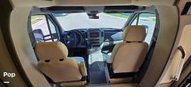 2018 Tiffin Wayfarer 24FW, $ 82,500