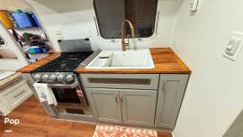 1973 Airstream Sovereign 31, $ 79,000