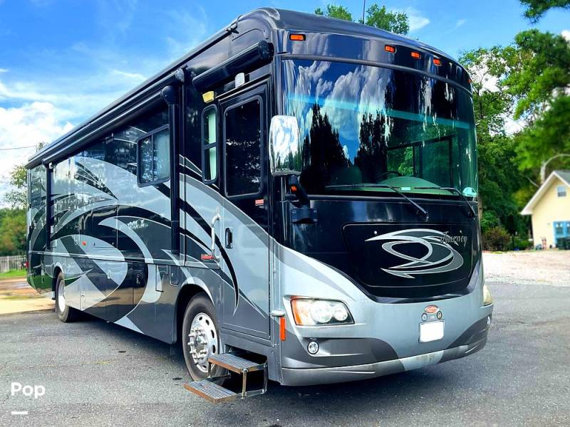 2012 Winnebago Journey 36M, $ 85,000