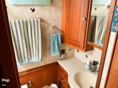 2012 Winnebago Journey 36M, $ 85,000