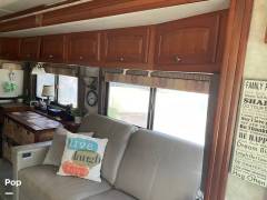 2012 Winnebago Journey 36M, $ 85,000