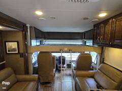 2019 Thor Motor Coach Palazzo 37.4, $ 152,000