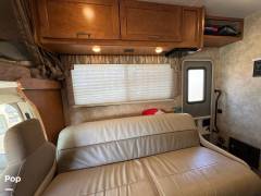 2019 Winnebago Minnie Winnie 31G, $ 65,000