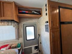2019 Winnebago Minnie Winnie 31G, $ 65,000