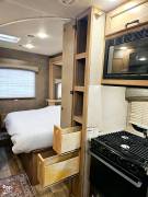 2021 Thor Motor Coach Four Winds 26B, $ 44,000