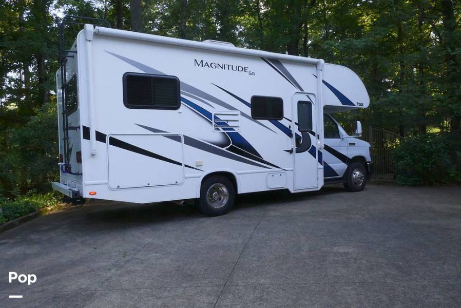 2021 Thor Motor Coach Magnitude GA22, $ 66,199