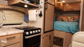 2021 Thor Motor Coach Magnitude GA22, $ 66,199