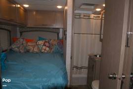 2021 Thor Motor Coach Magnitude GA22, $ 66,199