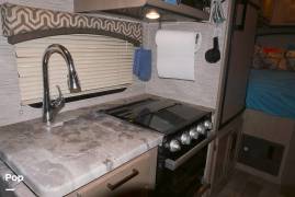 2021 Thor Motor Coach Magnitude GA22, $ 66,199