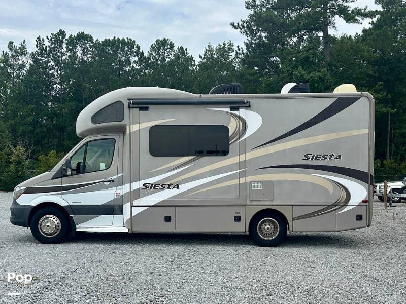 2015 Thor Motor Coach Siesta 24SA, $ 63,000