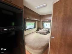 2015 Thor Motor Coach Siesta 24SA, $ 63,000