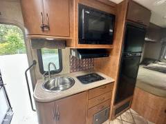2015 Thor Motor Coach Siesta 24SA, $ 63,000