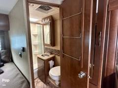 2015 Thor Motor Coach Siesta 24SA, $ 63,000