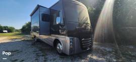 2016 Winnebago Sightseer 35G, $ 99,999