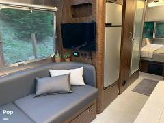 2020 Airstream Globetrotter 25FB, $ 69,000