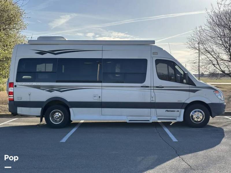 2012 Pleasure-Way Plateau TS, $ 68,000