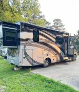 2017 Thor Motor Coach Synergy SP24, $ 67,999
