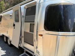 2017 Airstream Flying Cloud 25 Rear Bed, $ 69,000