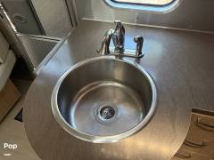 2017 Airstream Flying Cloud 25 Rear Bed, $ 69,000