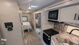 2022 Thor Motor Coach A.C.E. 32.3, $ 132,000