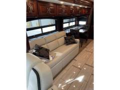2017 Monaco Diplomat 43S, $ 195,000