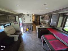 2019 Winnebago Sightseer 33C, $ 87,400