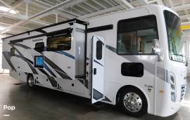 2024 Thor Motor Coach Hurricane 34R, $ 169,900