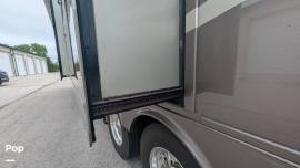 2014 Tiffin Phaeton 42LH, $ 189,000