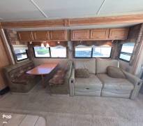 2006 Winnebago Tour 40KD, $ 45,000