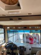 2015 Thor Motor Coach Hurricane 27K, $ 30,000