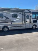 2015 Thor Motor Coach Hurricane 27K, $ 30,000