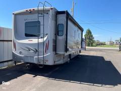 2015 Thor Motor Coach Hurricane 27K, $ 30,000