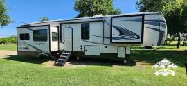 2021 Forest River Sandpiper 368FBDS, $ 52,000