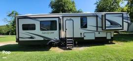 2021 Forest River Sandpiper 368FBDS, $ 52,000