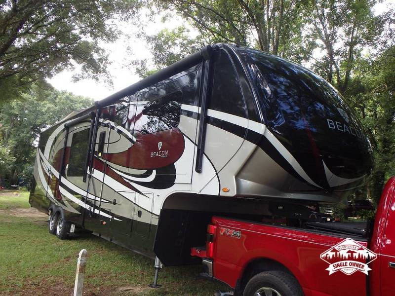 2018 Vanleigh RV Beacon 40FLB, $ 69,900