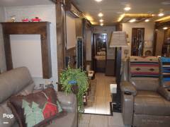 2018 Vanleigh RV Beacon 40FLB, $ 69,900