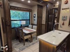 2018 Vanleigh RV Beacon 40FLB, $ 69,900