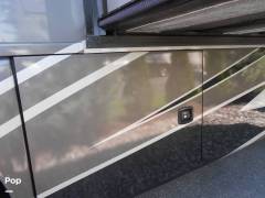 2022 Thor Motor Coach Challenger 37FH, $ 132,000