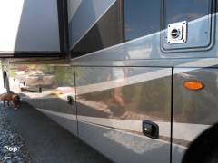 2022 Thor Motor Coach Challenger 37FH, $ 132,000