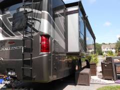 2022 Thor Motor Coach Challenger 37FH, $ 132,000