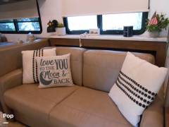2022 Thor Motor Coach Challenger 37FH, $ 132,000
