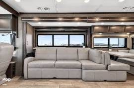 2022 Thor Motor Coach Venetian F42, $ 259,999