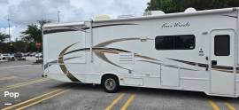 2013 Thor Motor Coach Four Winds 31L, $ 35,400