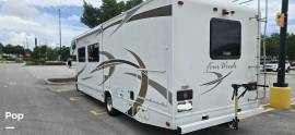 2013 Thor Motor Coach Four Winds 31L, $ 35,400