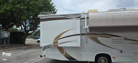2013 Thor Motor Coach Four Winds 31L, $ 35,400
