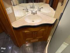 2006 Newmar Essex 4104, $ 85,000
