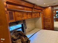 2006 Newmar Essex 4104, $ 85,000