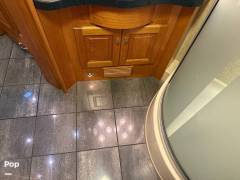 2006 Newmar Essex 4104, $ 85,000