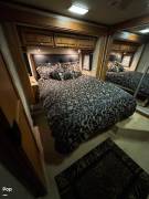 2008 Monaco Knight 40SKQ, $ 68,000
